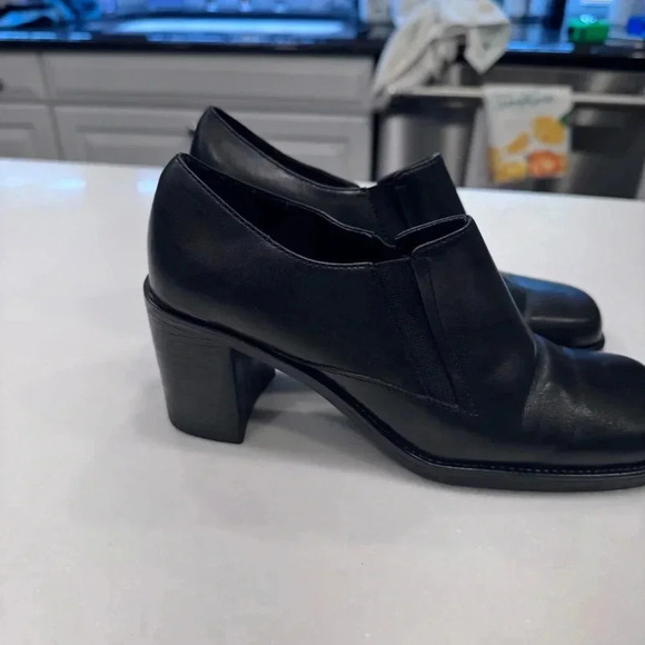 Aeropostale Gillian’s Women’s Black Leather Slip On Loafers Square Toe Size 7.5 - Picture 4 of 10